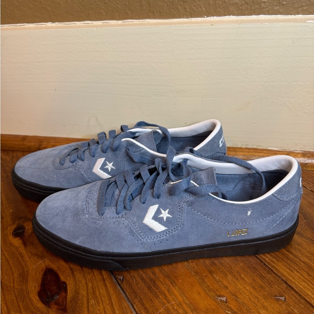 L.Lopez Converse